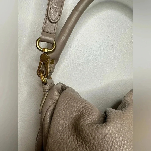 MARC JACOBS LIL UKITA DIRTY MARTINI TAUPE LEATHER CROSSBODY SHOULDER BAG - Picture 6 of 15